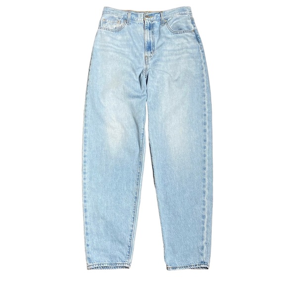 Levi’s High Loose Taper Fit Light Wash Mom Jeans- Size 29- 30.25”x29” - Picture 2 of 14